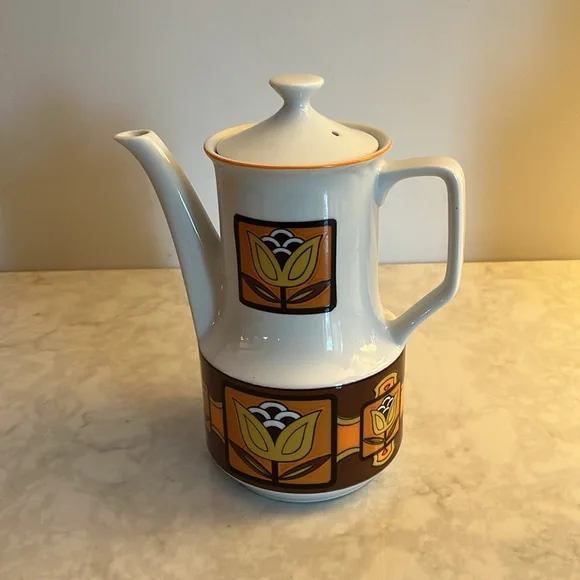 v i n t a g e :: 60s Midcentury Modern MCM Large Coffee Tea Pot chocolate pot - Picture 3 of 11